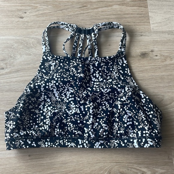 Lululemon Slide with me Bra Size 10 - Picture 2 of 4